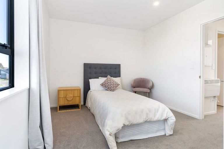 Photo of property in 17a Malaga Crescent, Harewood, Christchurch, 8051