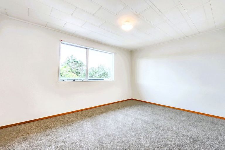 Photo of property in 7 Garton Drive, Massey, Auckland, 0614