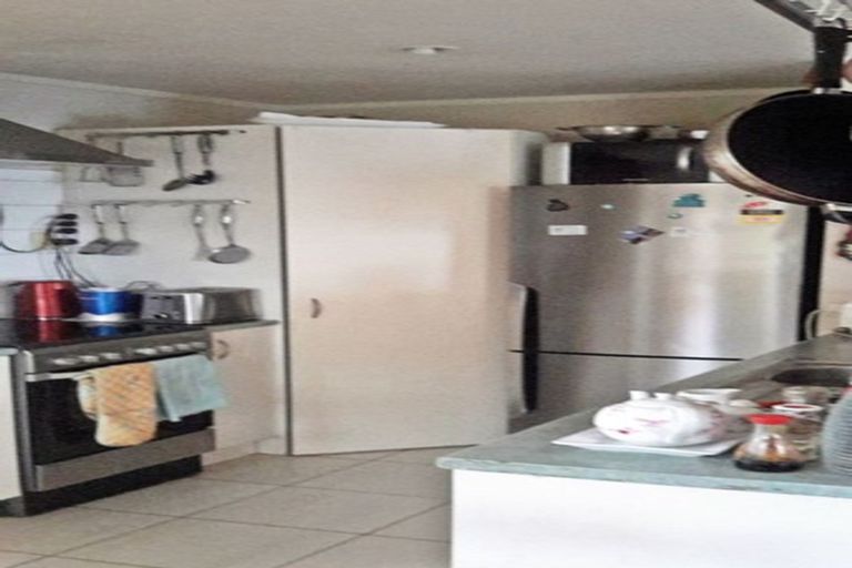 Photo of property in 65a Reynella Drive, Massey, Auckland, 0614