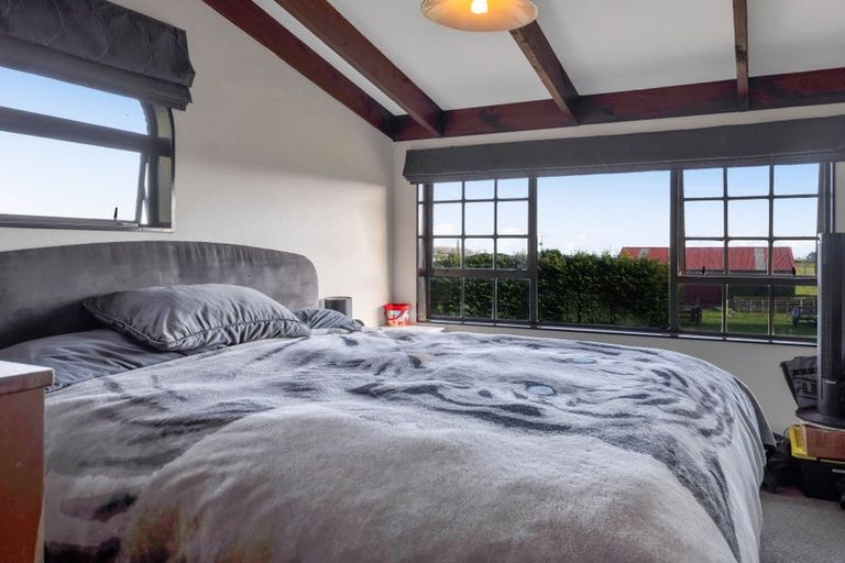 Photo of property in 8 Muggeridge Road, Manutahi, Patea, 4598