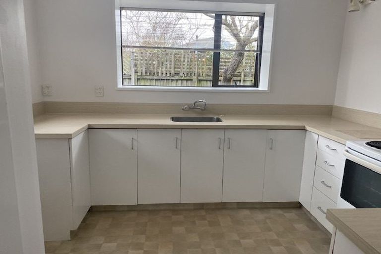 Photo of property in 1/79 Saint James Avenue, Papanui, Christchurch, 8053