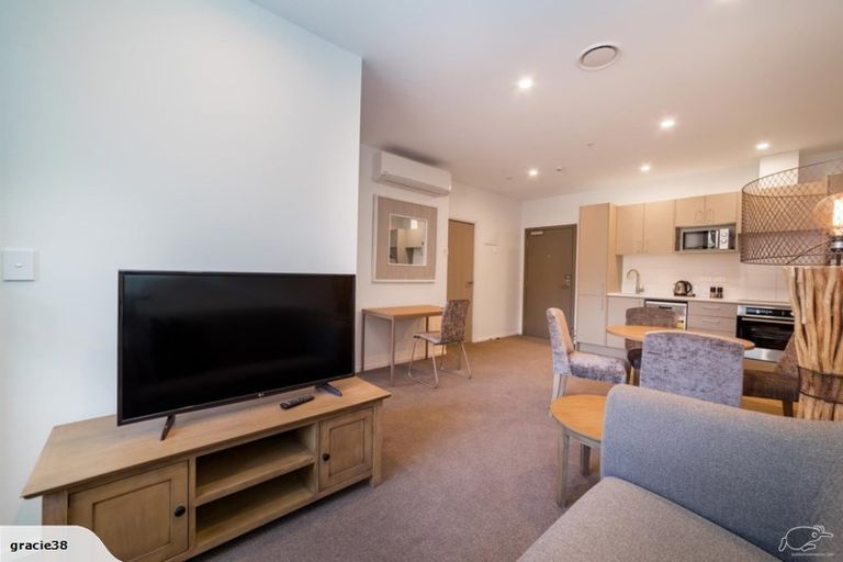 Photo of property in Wyndham Gardens Apartments, 411/30u Red Oaks Drive, Frankton, Queenstown, 9300