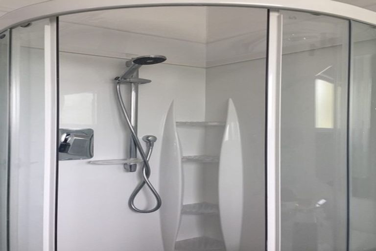 Photo of property in 6 Moehau Grove, Trentham, Upper Hutt, 5018