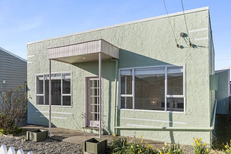 Photo of property in 41 Young Street, Saint Kilda, Dunedin, 9012