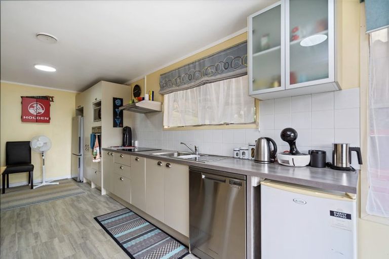 Photo of property in 27a Mcinnes Avenue, Te Kamo, Whangarei, 0112