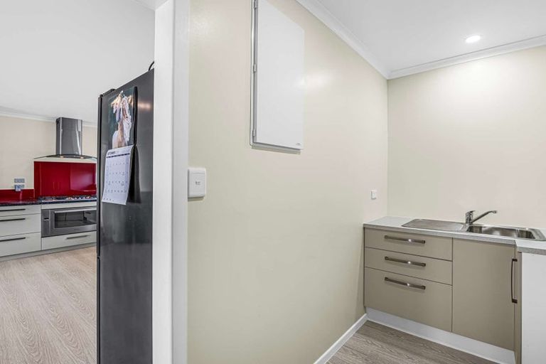 Photo of property in 8 Ormond Street, Woodville, 4920