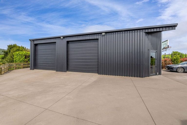 Photo of property in 169 Upper Pitone Road, Pitone, New Plymouth, 4374