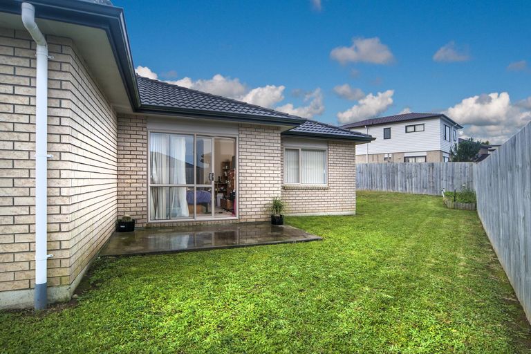 Photo of property in 3 Kokako Rise, Papakura, 2110