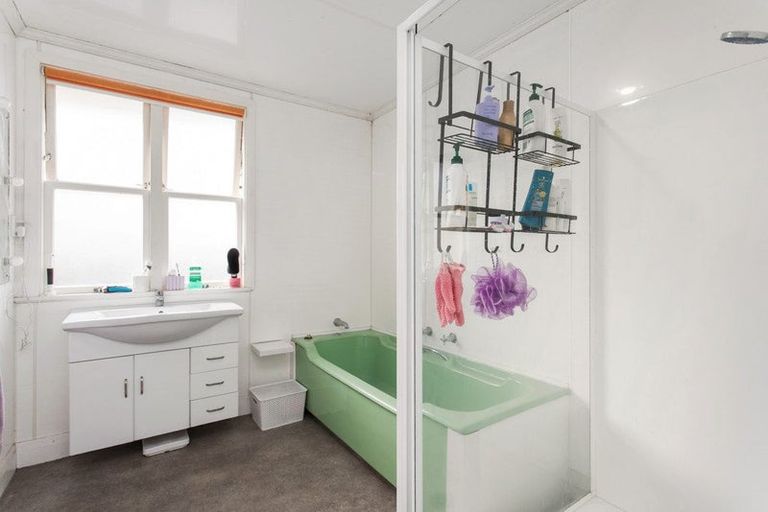 Photo of property in 1/178 Waimairi Road, Ilam, Christchurch, 8041