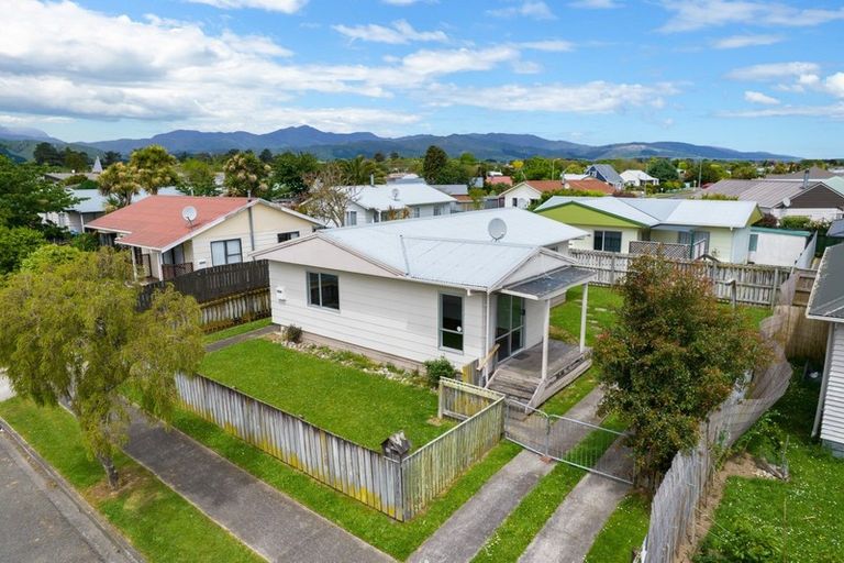 Photo of property in 14 Guy Avenue, Levin, 5510