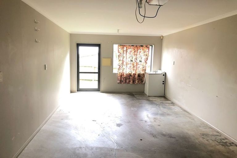 Photo of property in 11 Innisowen Place, Flat Bush, Auckland, 2019