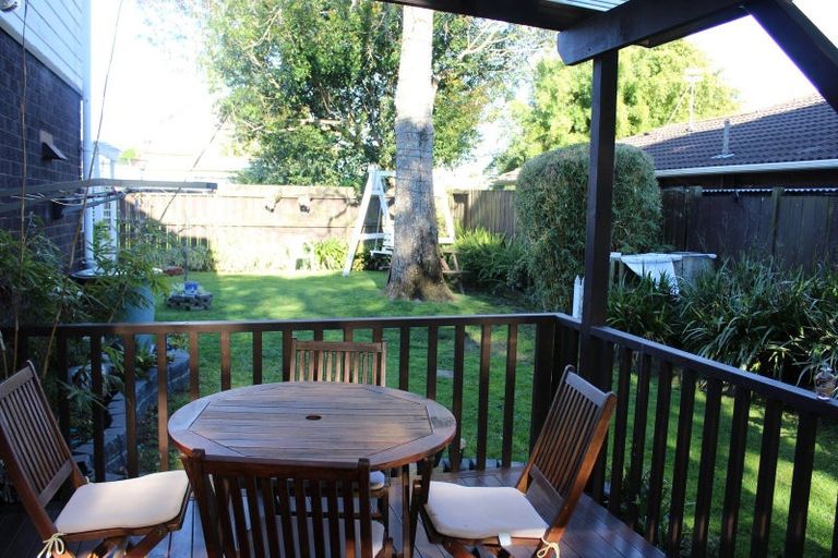 Photo of property in 10/47 Gardner Avenue, New Lynn, Auckland, 0600