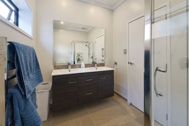 Photo of property in 145 Hobsonville Point Road, Hobsonville, Auckland, 0616