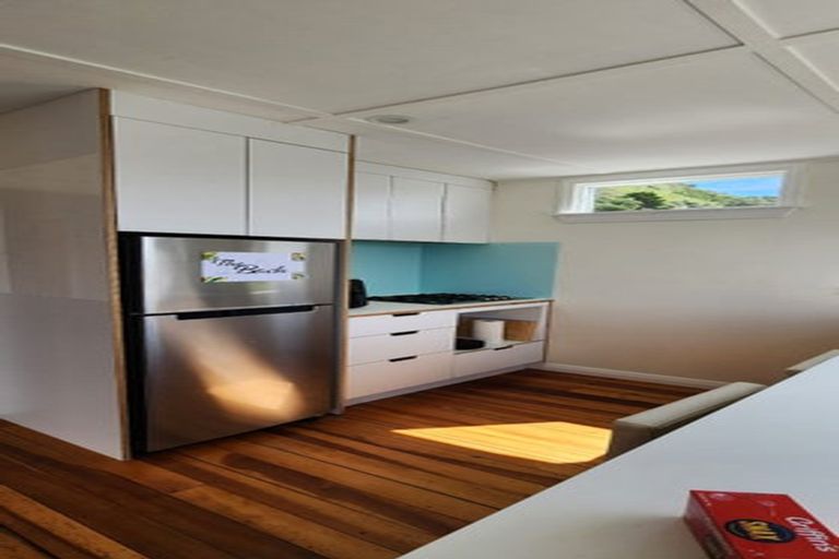 Photo of property in 130 Owhiro Bay Parade, Owhiro Bay, Wellington, 6023