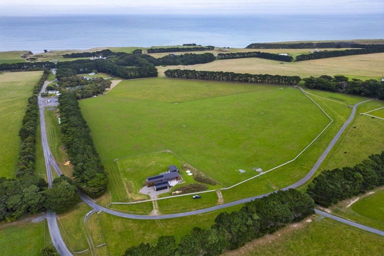 Photo of property in 17 Goodnight Lane, Ocean Beach, Featherston, 5773