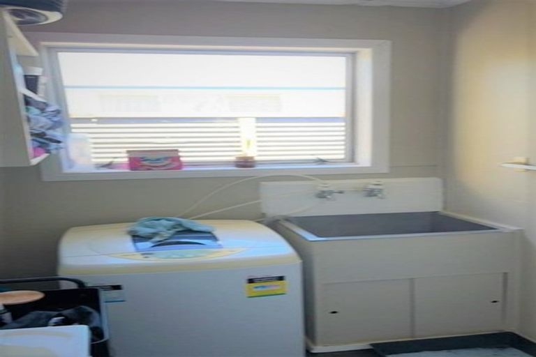 Photo of property in 12 Naumai Place, Spotswood, New Plymouth, 4310