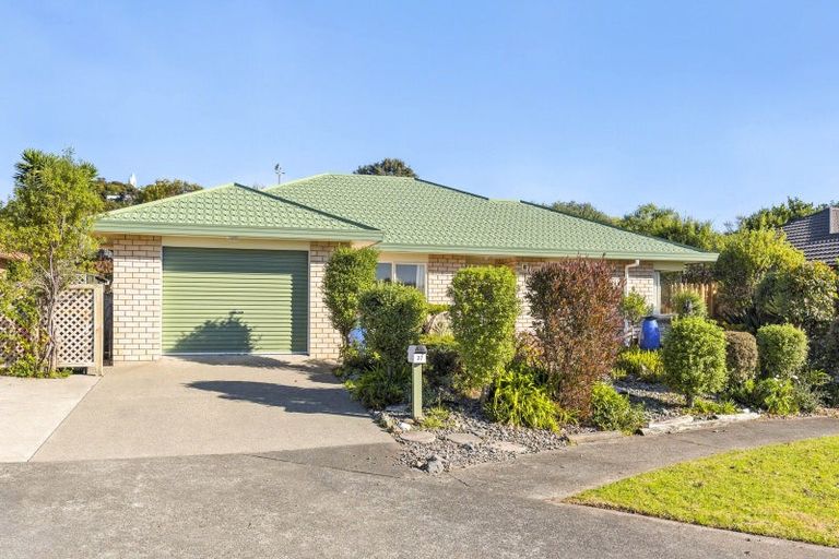 Photo of property in 27 Villa Grove, Paraparaumu, 5032