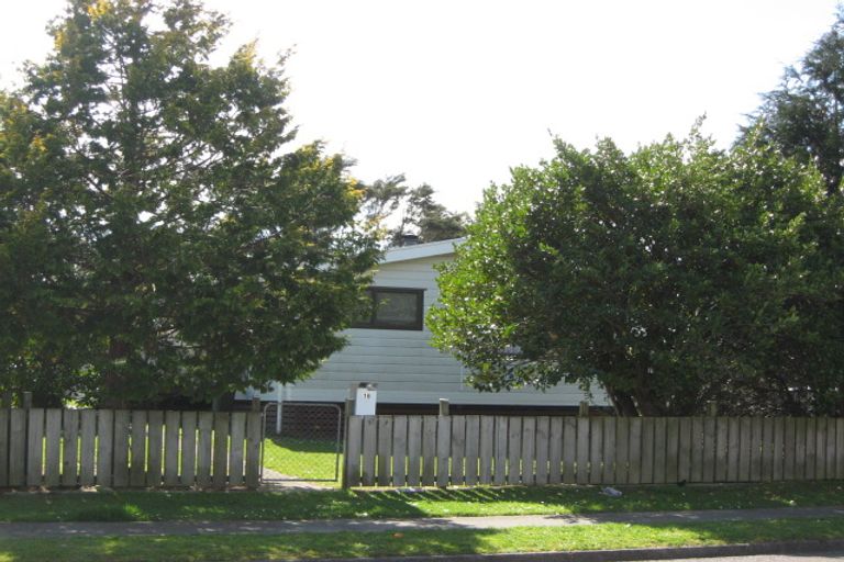 Photo of property in 16 Farnworth Crescent, Whakatane, 3120