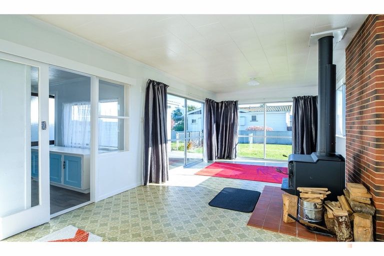Photo of property in 58 Wilkin Street, Waimate, 7924