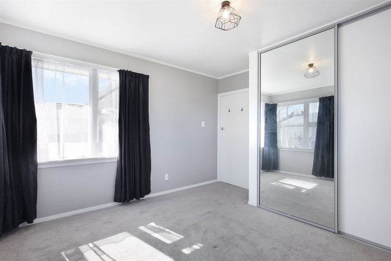Photo of property in 6 Oakhurst Place, Russley, Christchurch, 8042