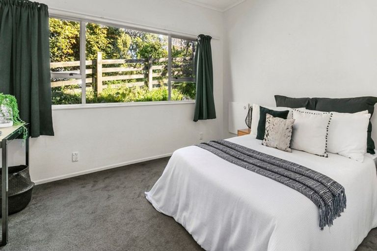 Photo of property in 30 Singers Road, Korokoro, Lower Hutt, 5012