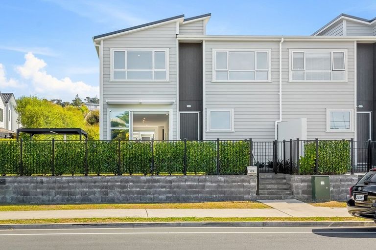 Photo of property in 69 Karepiro Drive, Stanmore Bay, Whangaparaoa, 0932