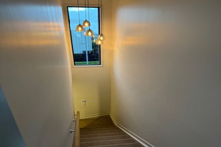 Photo of property in 7/2 Marlborough Crescent, Hobsonville, Auckland, 0616
