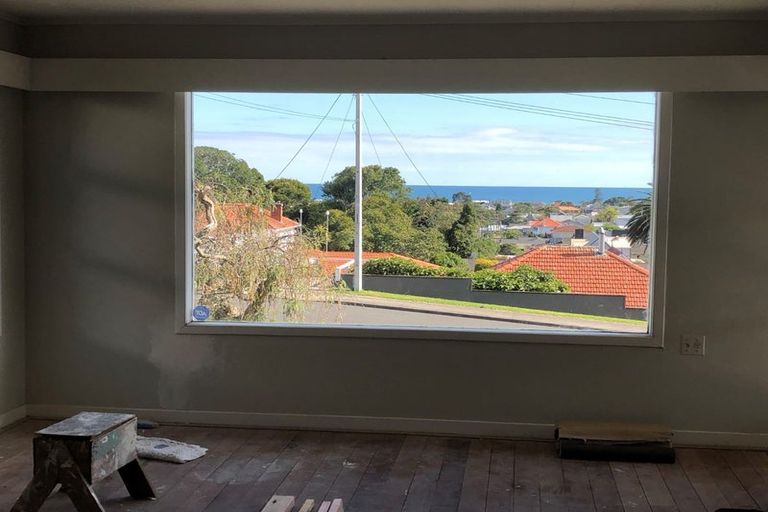 Photo of property in 9 Lismore Street, Strandon, New Plymouth, 4312
