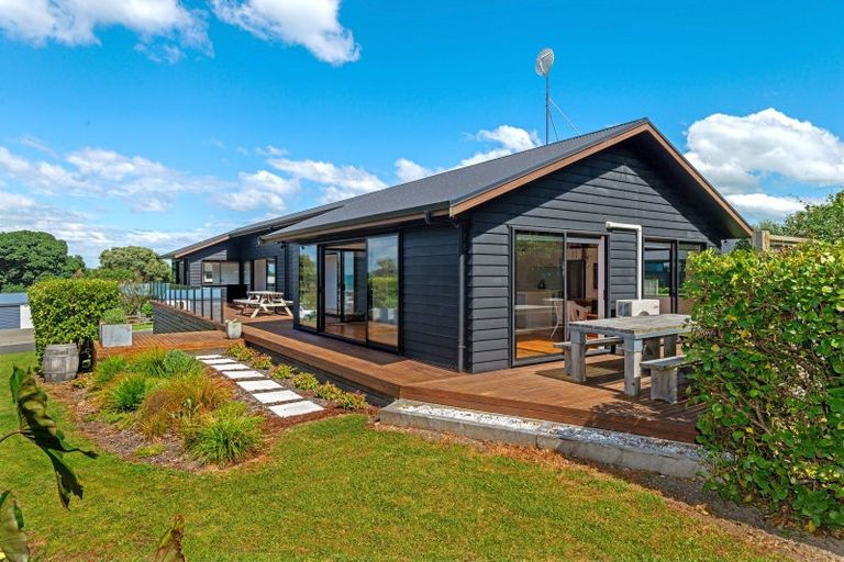 Photo of property in 13 Sandy Cove, Wainui, Gisborne, 4010
