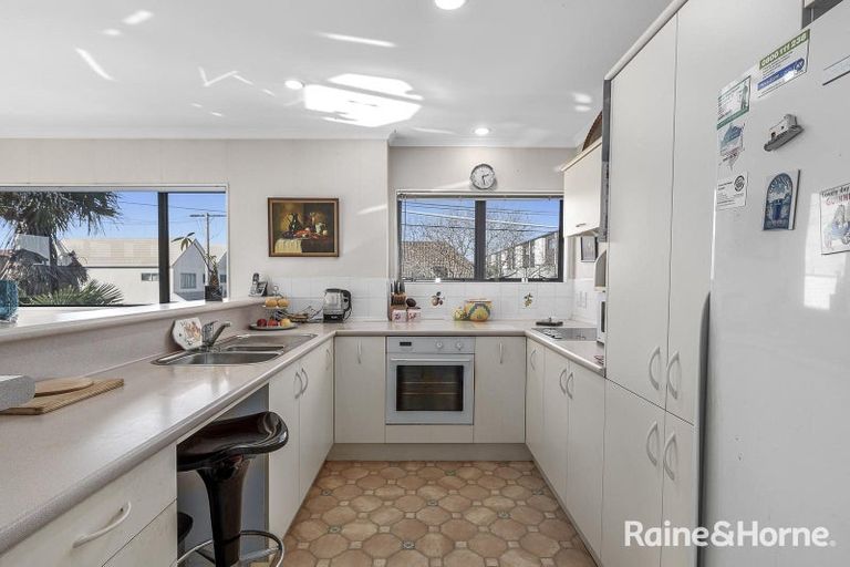 Photo of property in 32a Miro Street, Mount Maunganui, 3116