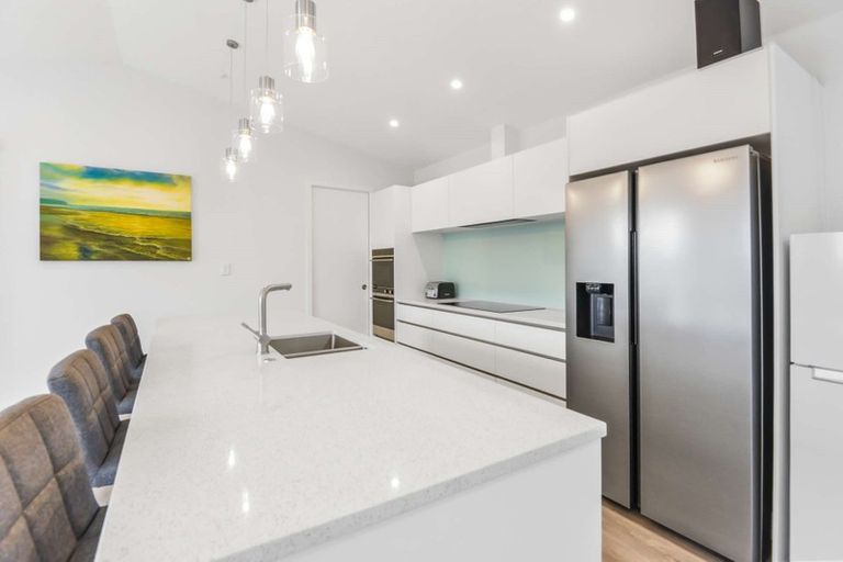 Photo of property in 25 Gee Place, Taradale, Napier, 4112