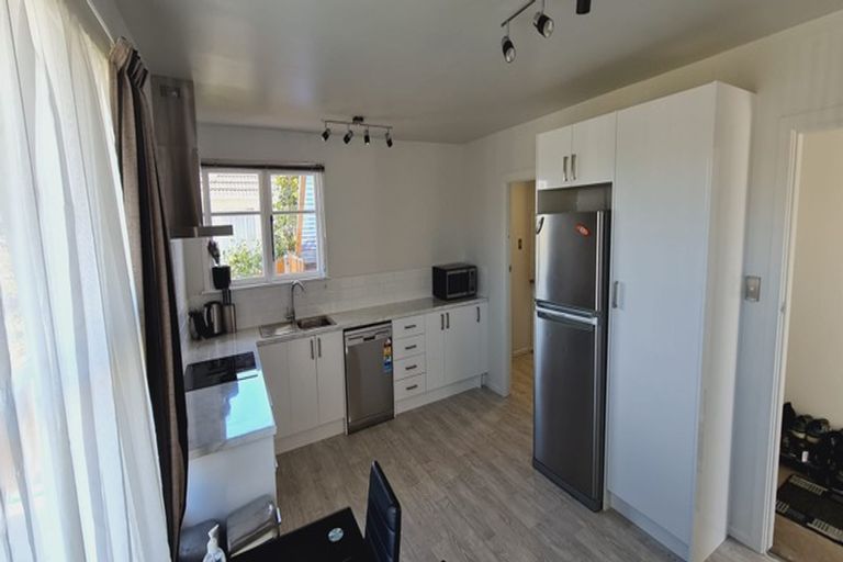 Photo of property in 31 Blankney Street, Hornby, Christchurch, 8042