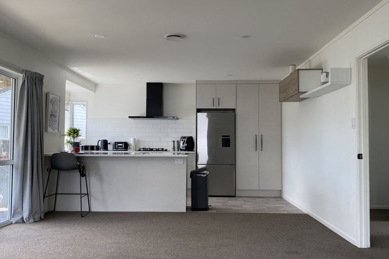 Photo of property in 2/12 Duncan Avenue, Te Atatu South, Auckland, 0610