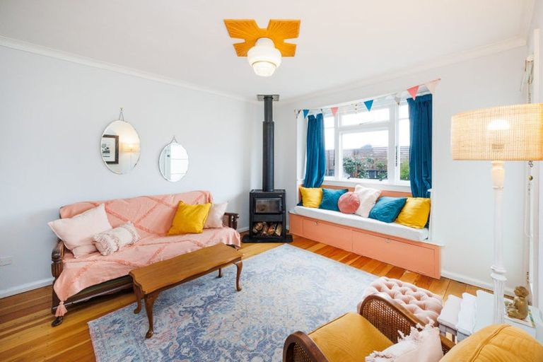 Photo of property in 16 Chrystal Street, Foxton Beach, Foxton, 4815