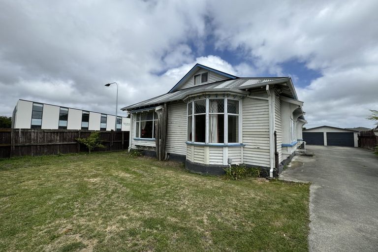 Photo of property in 11 Whiteleigh Avenue, Addington, Christchurch, 8024