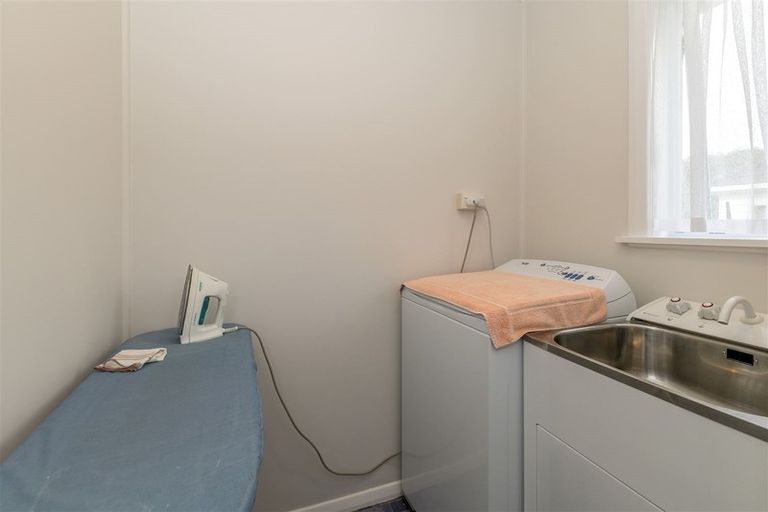 Photo of property in 16 Gardener Street, Levin, 5510