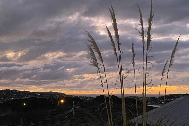 Photo of property in 2 Wangapeka Way, Aotea, Porirua, 5024