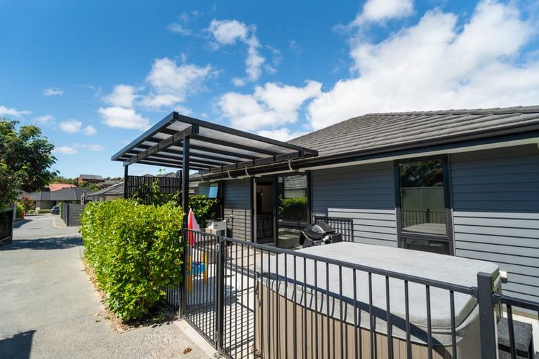 Photo of property in 5 Tide Lane, Whitby, Porirua, 5024