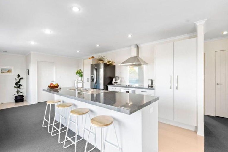 Photo of property in 176 Omata Road, Blagdon, New Plymouth, 4310