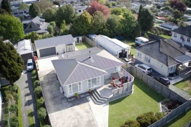 Photo of property in 9 Paisley Street, Levin, 5510