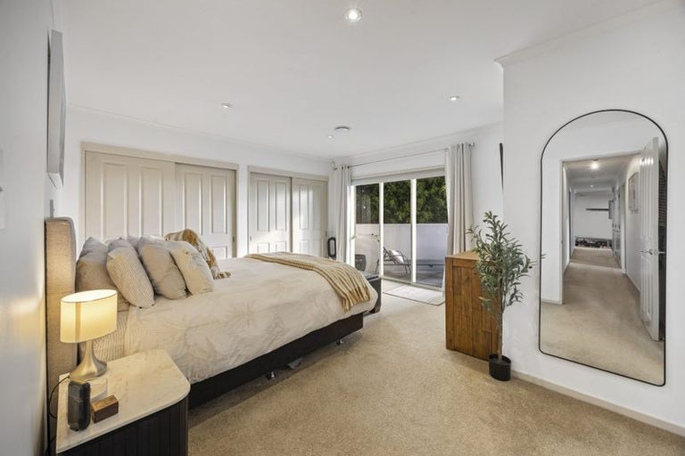 Photo of property in 1 Orlando Close, Frankleigh Park, New Plymouth, 4310