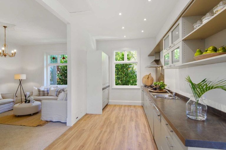 Photo of property in 124 Edward Avenue, Edgeware, Christchurch, 8013