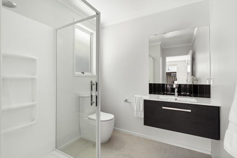 Photo of property in 301 Lakes Boulevard, Pyes Pa, Tauranga, 3112