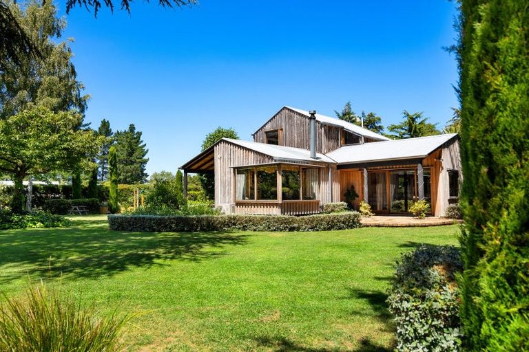 Photo of property in 16 Miller Street, Otane, 4202