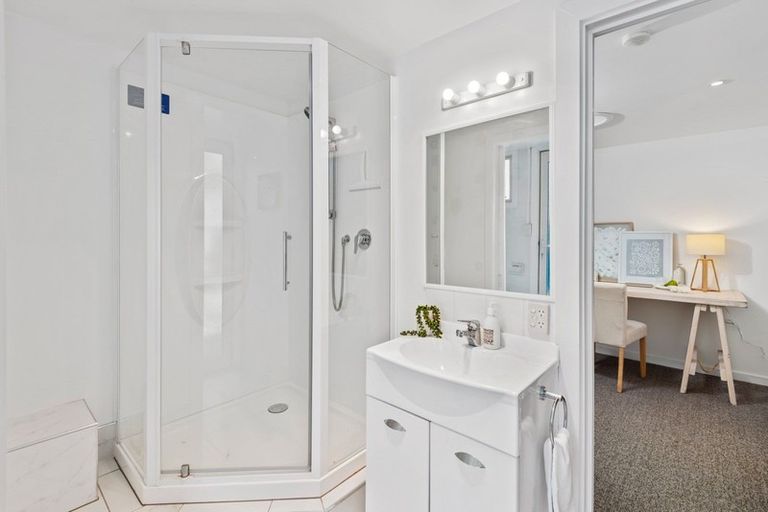 Photo of property in 5 Grangewood Lane, Burnside, Christchurch, 8053