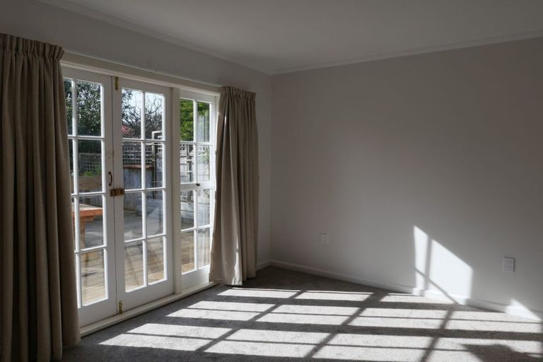 Photo of property in 3 Hemara Street, Waikanae Beach, Waikanae, 5036