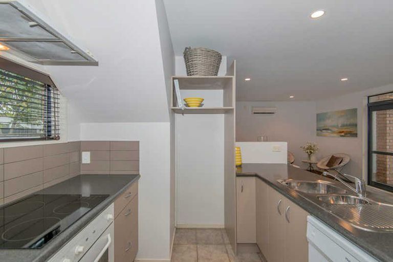 Photo of property in 28b Somerset Crescent, Spreydon, Christchurch, 8024