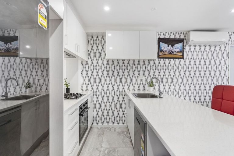 Photo of property in 54 Lime Hill Rise, Flat Bush, Auckland, 2019