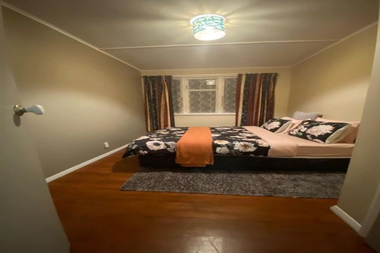 Photo of property in 24 Palmer Crescent, Silverstream, Upper Hutt, 5019