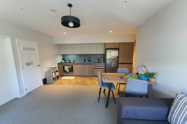 Photo of property in Unit 206,l2, 206/14 Laings Road, Hutt Central, Lower Hutt, 5010